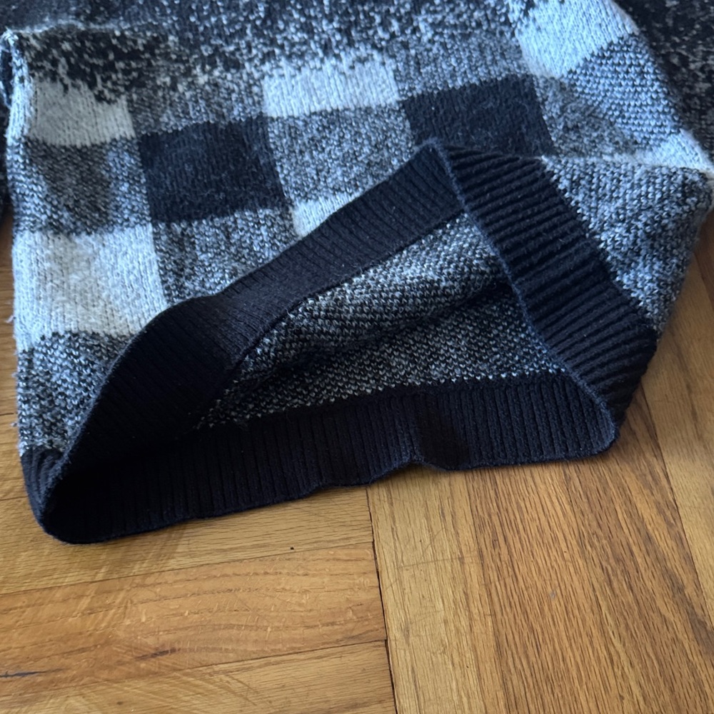 Checkered Sweater - image 6